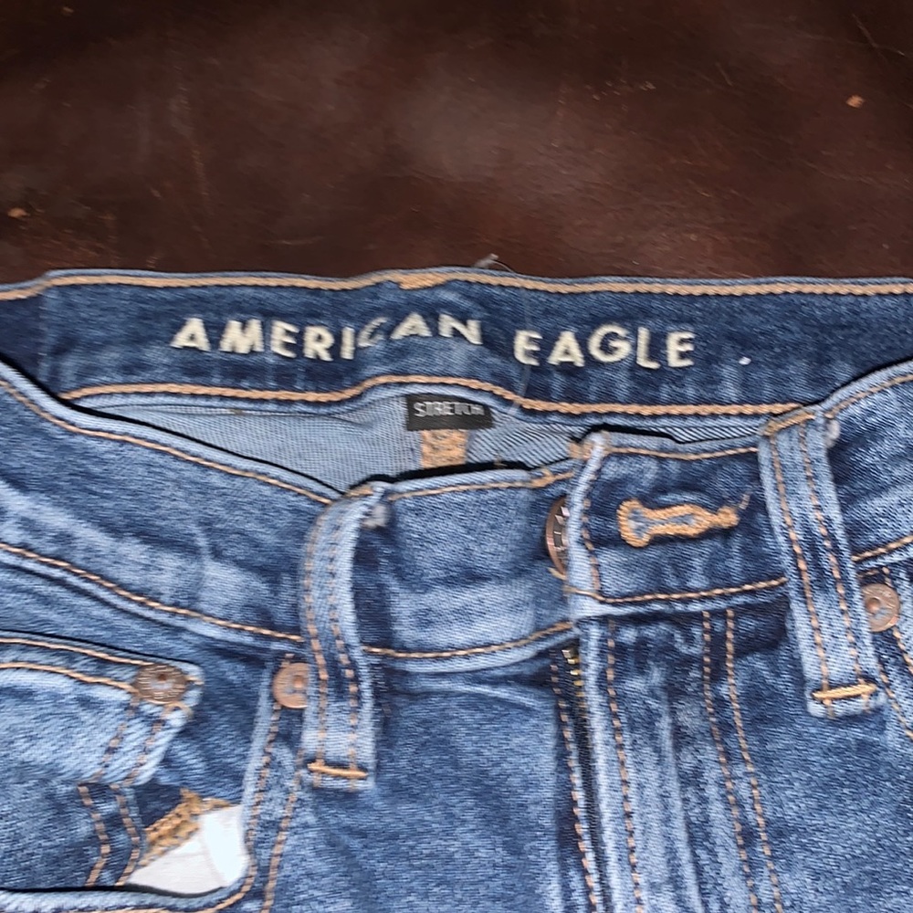 Girls American Eagle mom jeans. Size 00